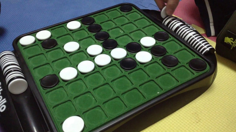 桌游《黑白棋》图片