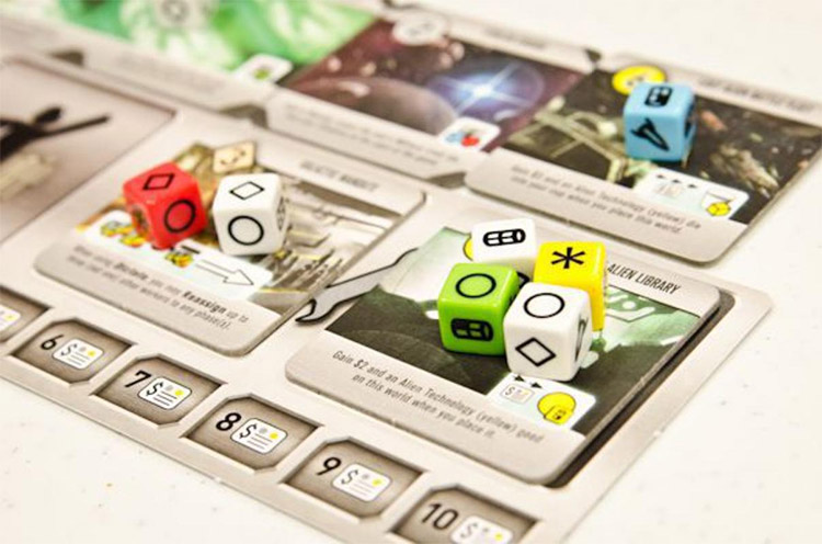 桌游《银河竞骰》图片